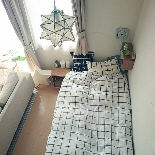 脚付きマットレス事例