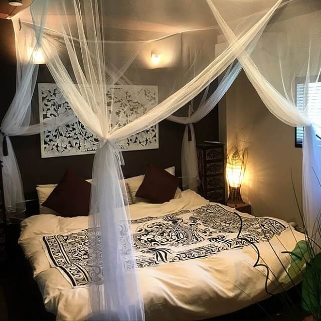 アジアンテイストの寝室