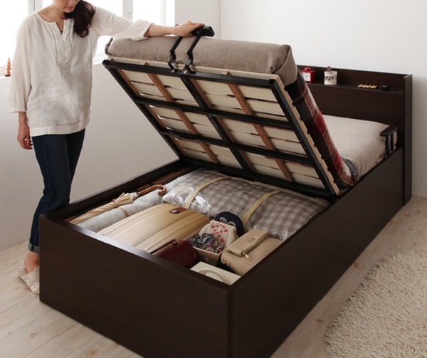 跳ね上げベッド